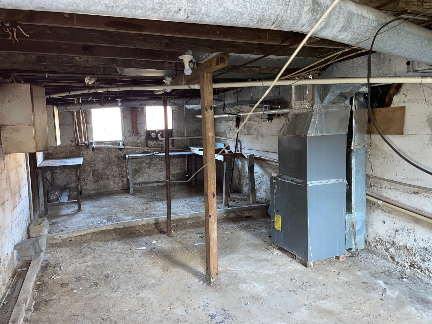 Image for SOLD $29,150 - 3 Bedroom with a Full Basement in Charleston Selling to the Highest Bidder