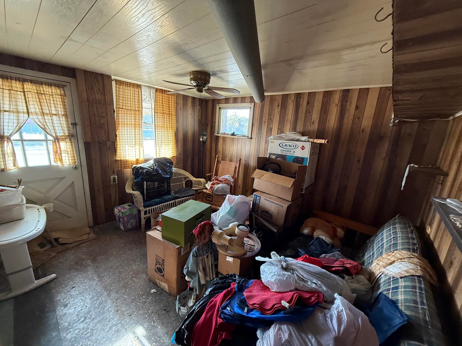 Image for SOLD $33,000 - 3 Bedroom Near Downtown Charleston