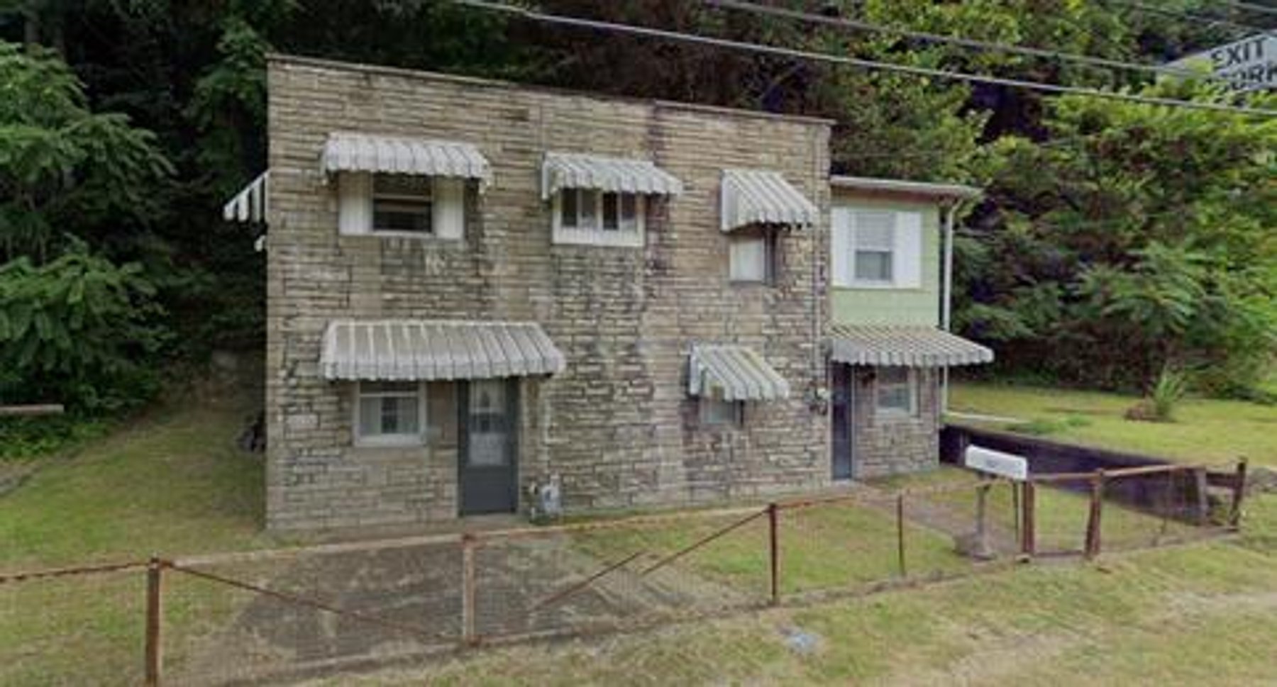 Image for SOLD $33,000 - 3 Bedroom Near Downtown Charleston