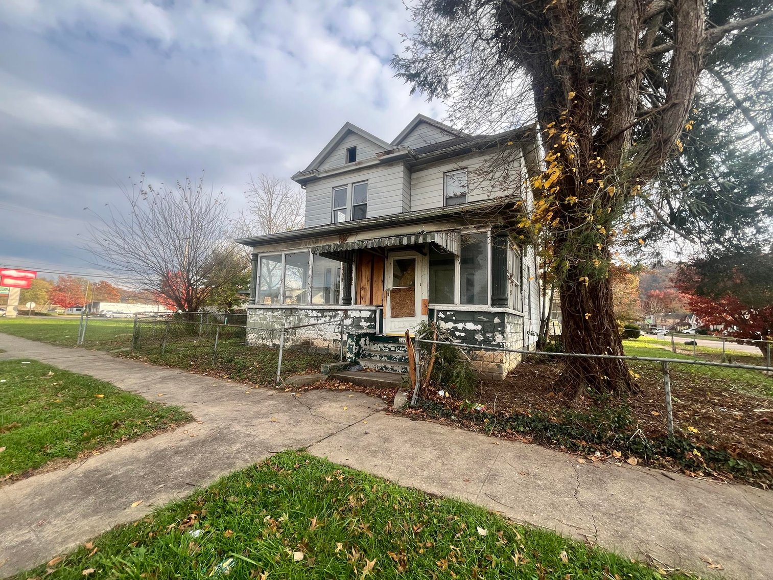 Image for SOLD - 4 Bedroom in Huntington Selling to the Highest Bidder