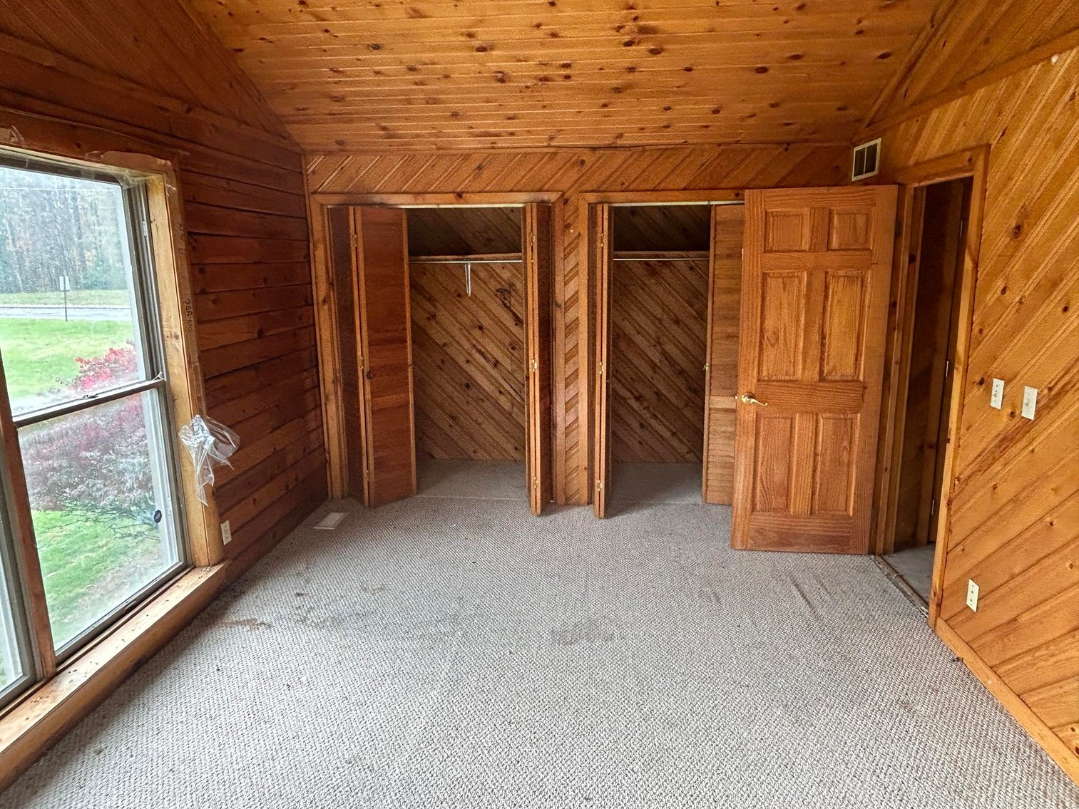 Image for SOLD $101,200 - Log Home on Over Half an Acre in Kingwood