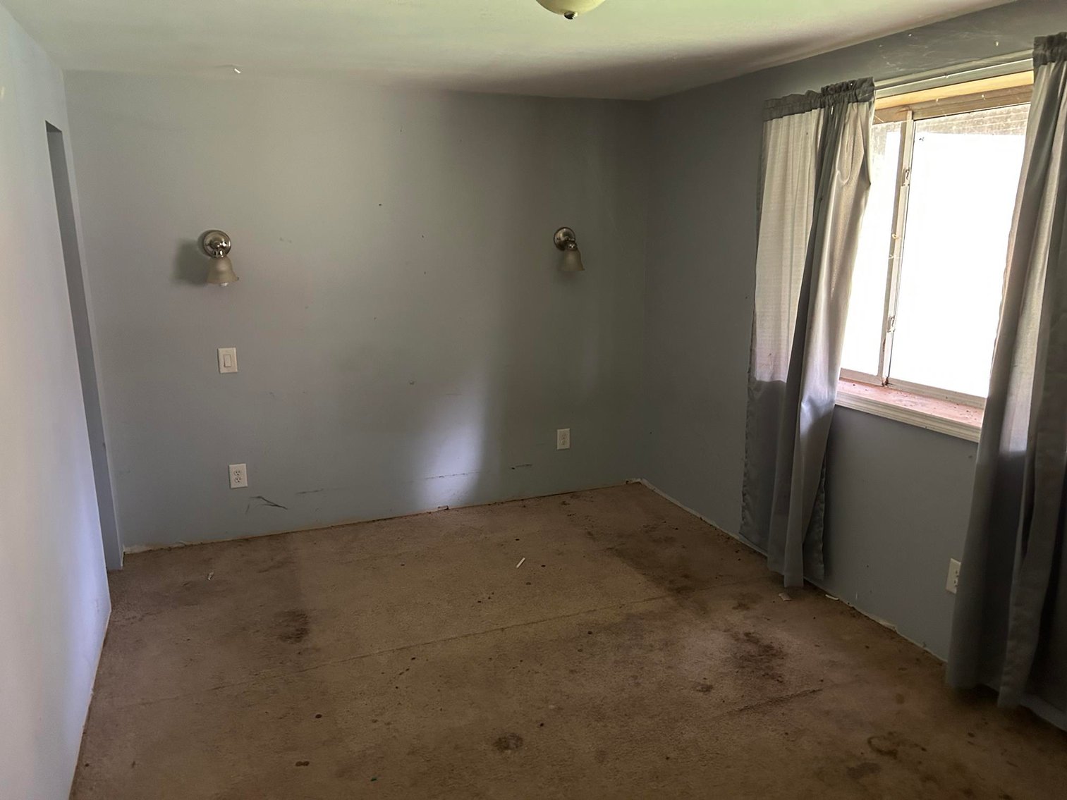 Image for SOLD $101,200 - Log Home on Over Half an Acre in Kingwood