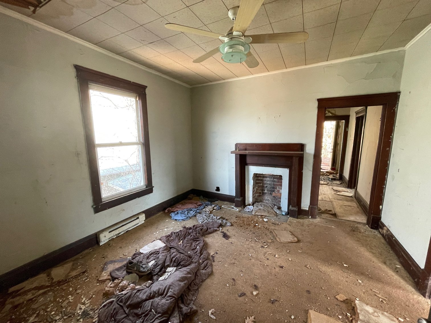 Image for SOLD - 1.5 story Home in Charleston Selling to the Highest Bidder