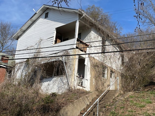 Image for SOLD - 1.5 story Home in Charleston Selling to the Highest Bidder