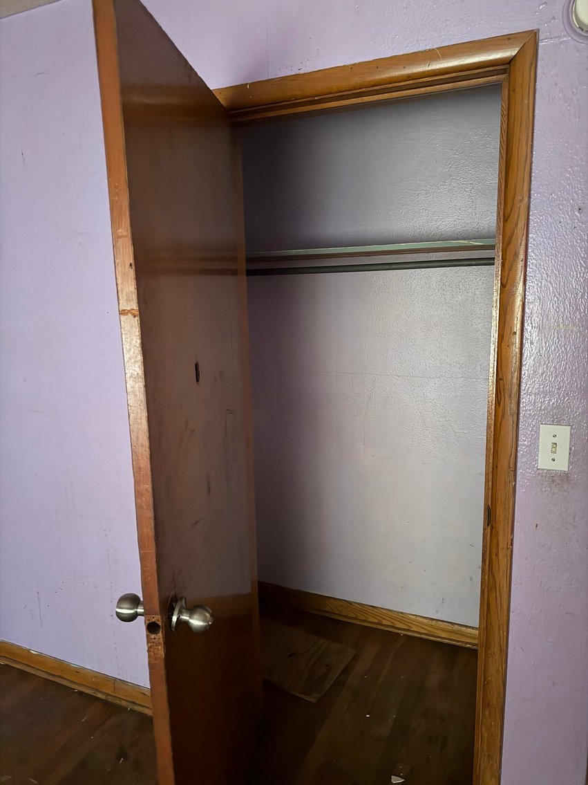 Image for SOLD $20,075 - Commercial Building w/ Apartment in Charleston Selling to the Highest Bidder