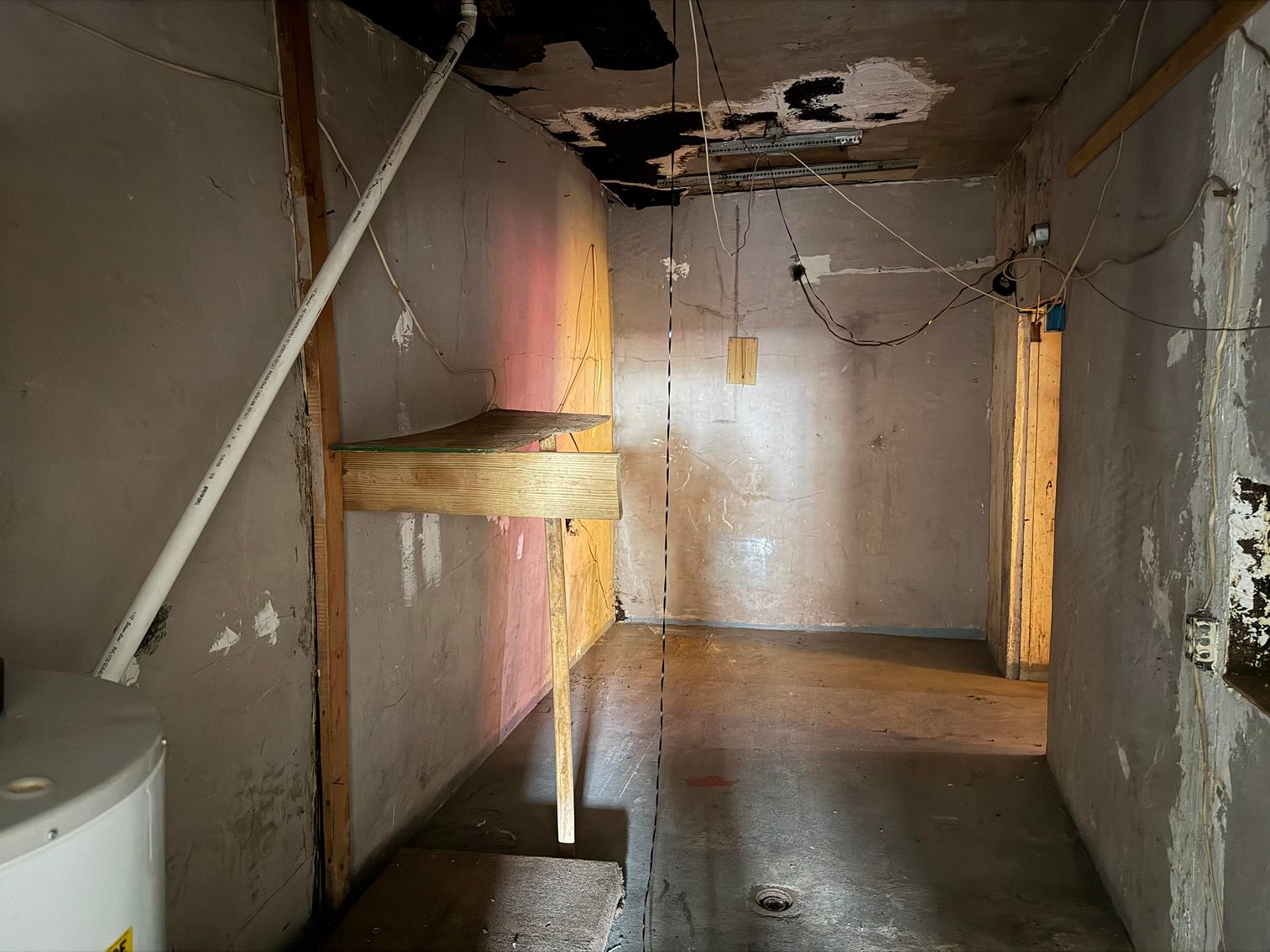 Image for SOLD $20,075 - Commercial Building w/ Apartment in Charleston Selling to the Highest Bidder