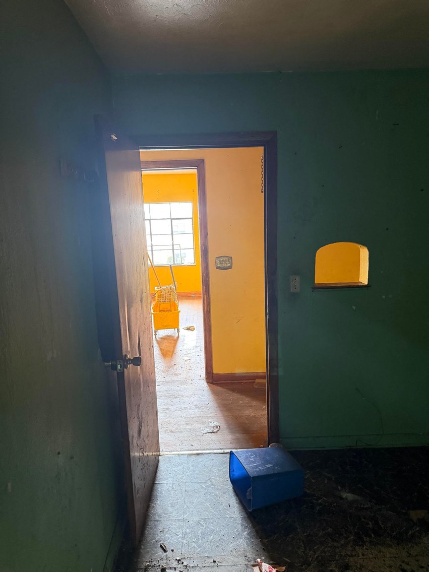 Image for SOLD $20,075 - Commercial Building w/ Apartment in Charleston Selling to the Highest Bidder