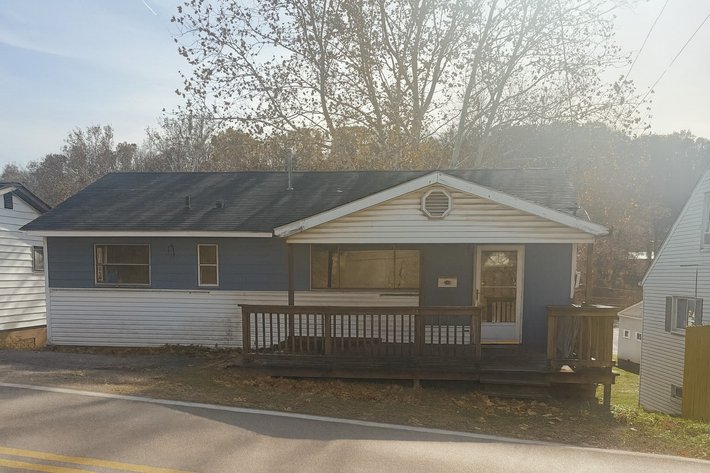 Image for SOLD $37,400 - 3 Bedroom with a Full Basement in Nitro