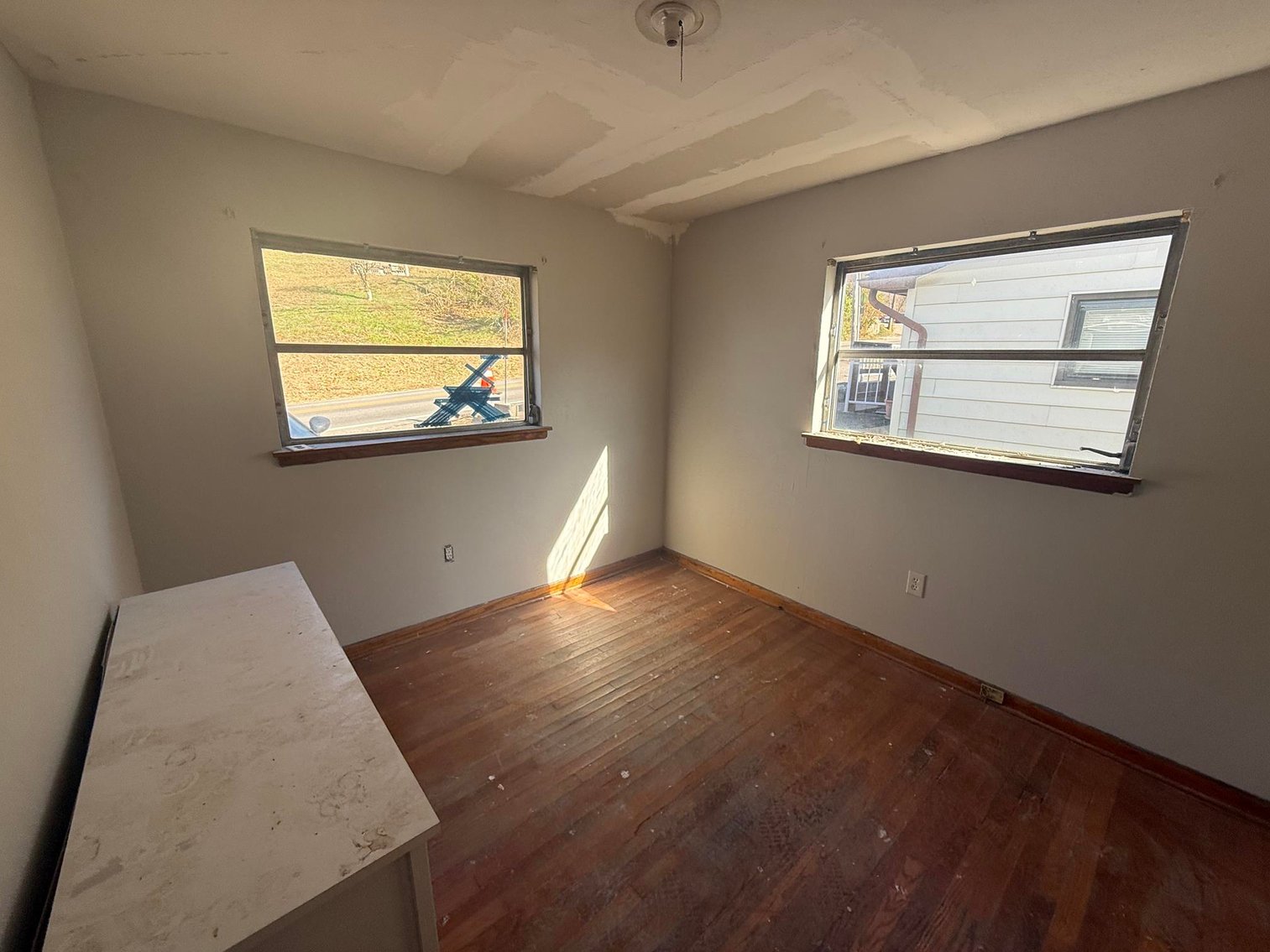 Image for SOLD $37,400 - 3 Bedroom with a Full Basement in Nitro