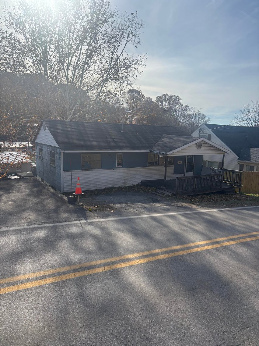 Image for SOLD $37,400 - 3 Bedroom with a Full Basement in Nitro