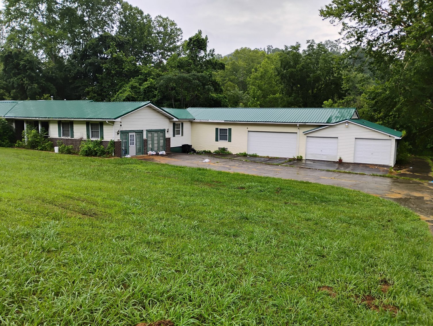 Image for SOLD $66,000 - 5 Bedroom on Nearly 1 Acre in Burnsville