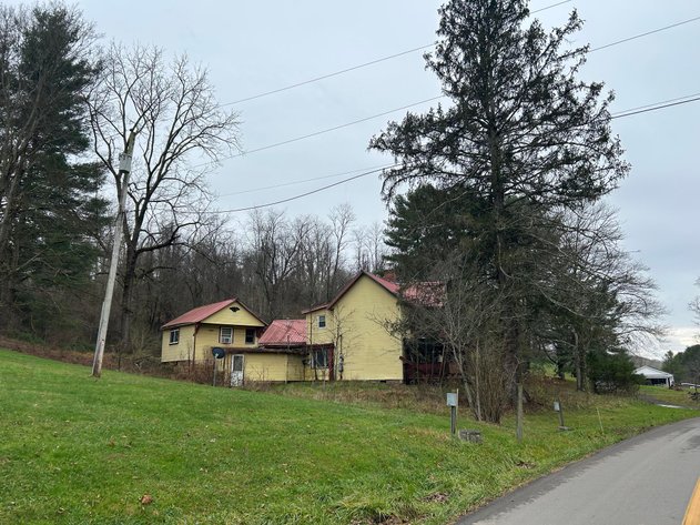 Image for SOLD $41,250 - 3 Bedroom Project Home on Nearly an Acre in Jane Lew