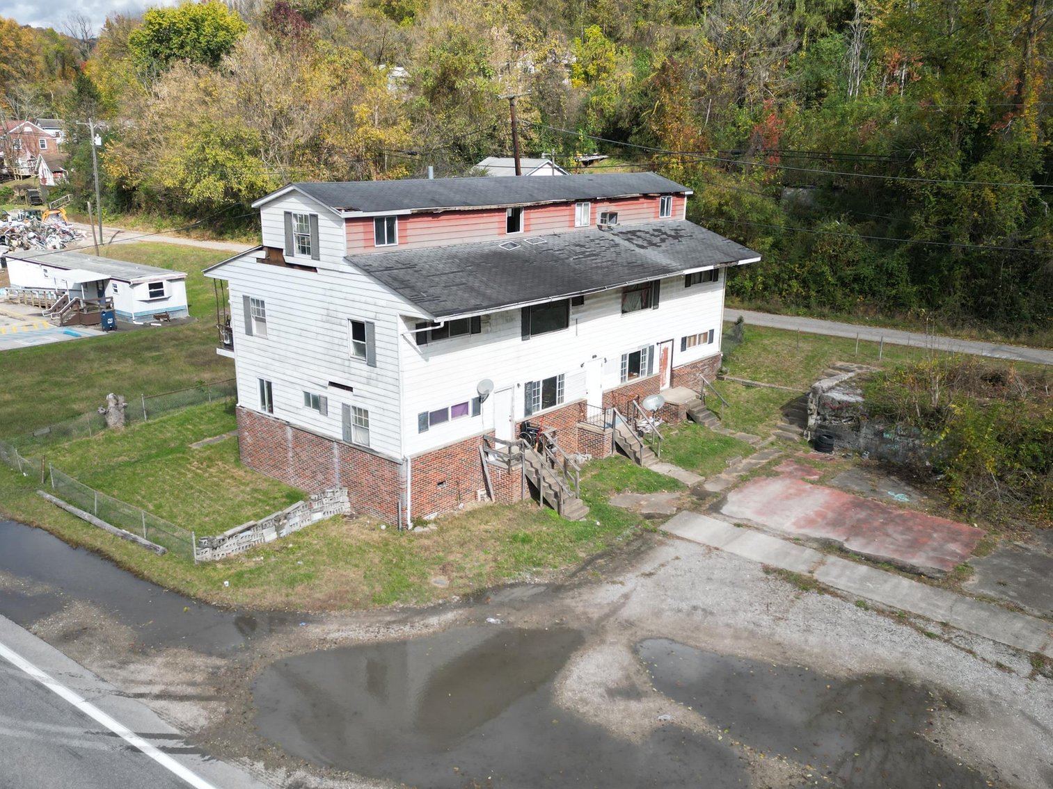 Image for SOLD - Income Generating 4-Unit Apartment Building in Kanawha County