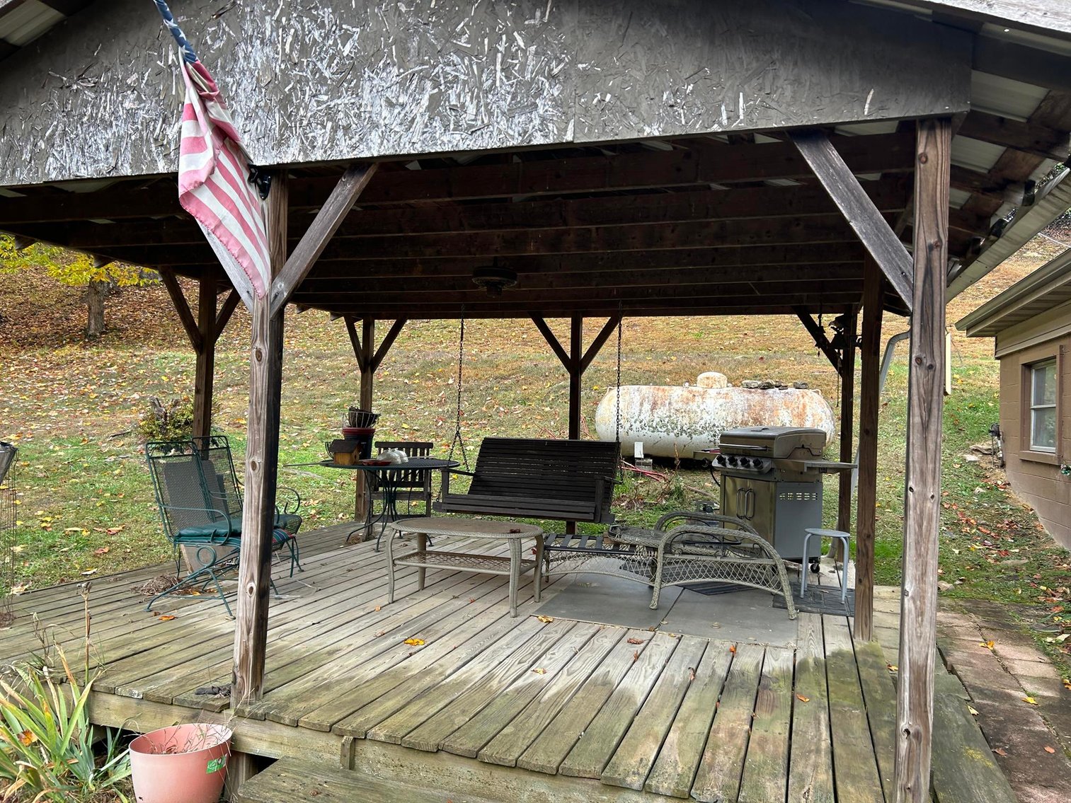 Image for SOLD $151,250 - 3 Bedroom Home on Over an Acre in Summersville
