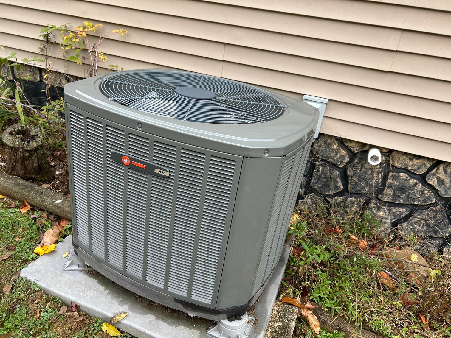 Image for SOLD $151,250 - 3 Bedroom Home on Over an Acre in Summersville