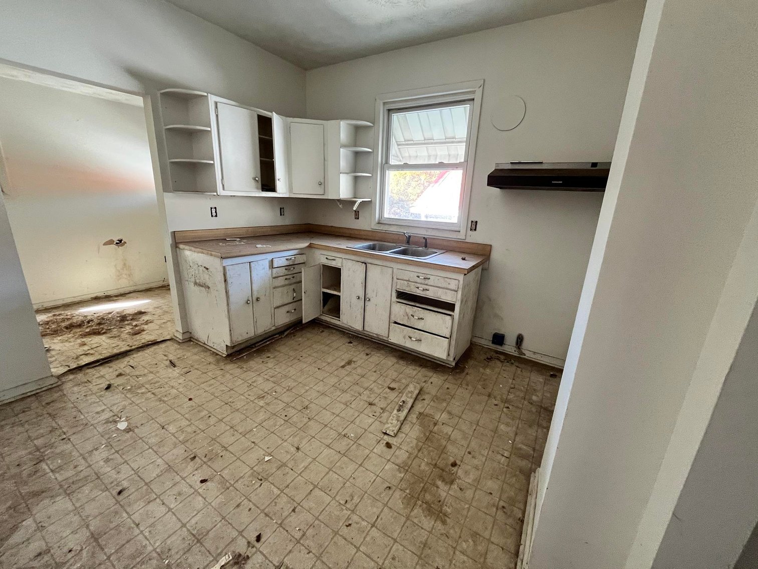 Image for SOLD $25,025 - Charleston Duplex Selling to the Highest Bidder