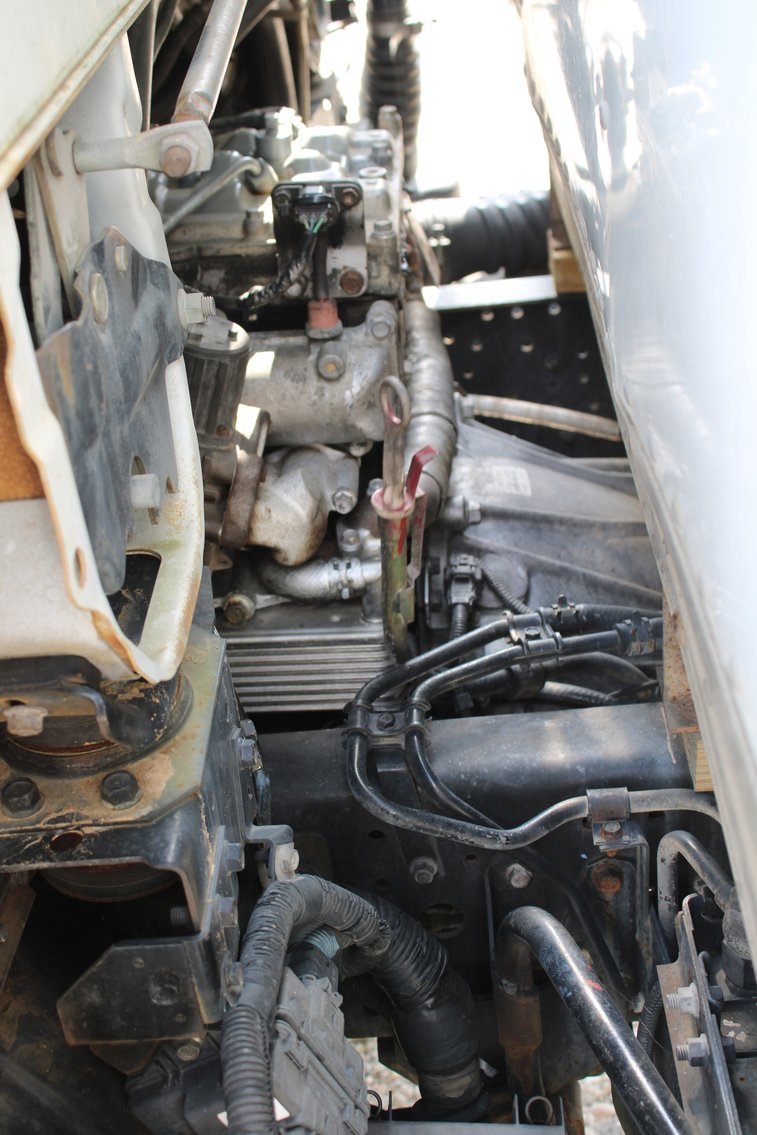 Image for 2007 Mitsubishi Fuso FE85D Box Van - MUST BE TOWED- Tomball, TX