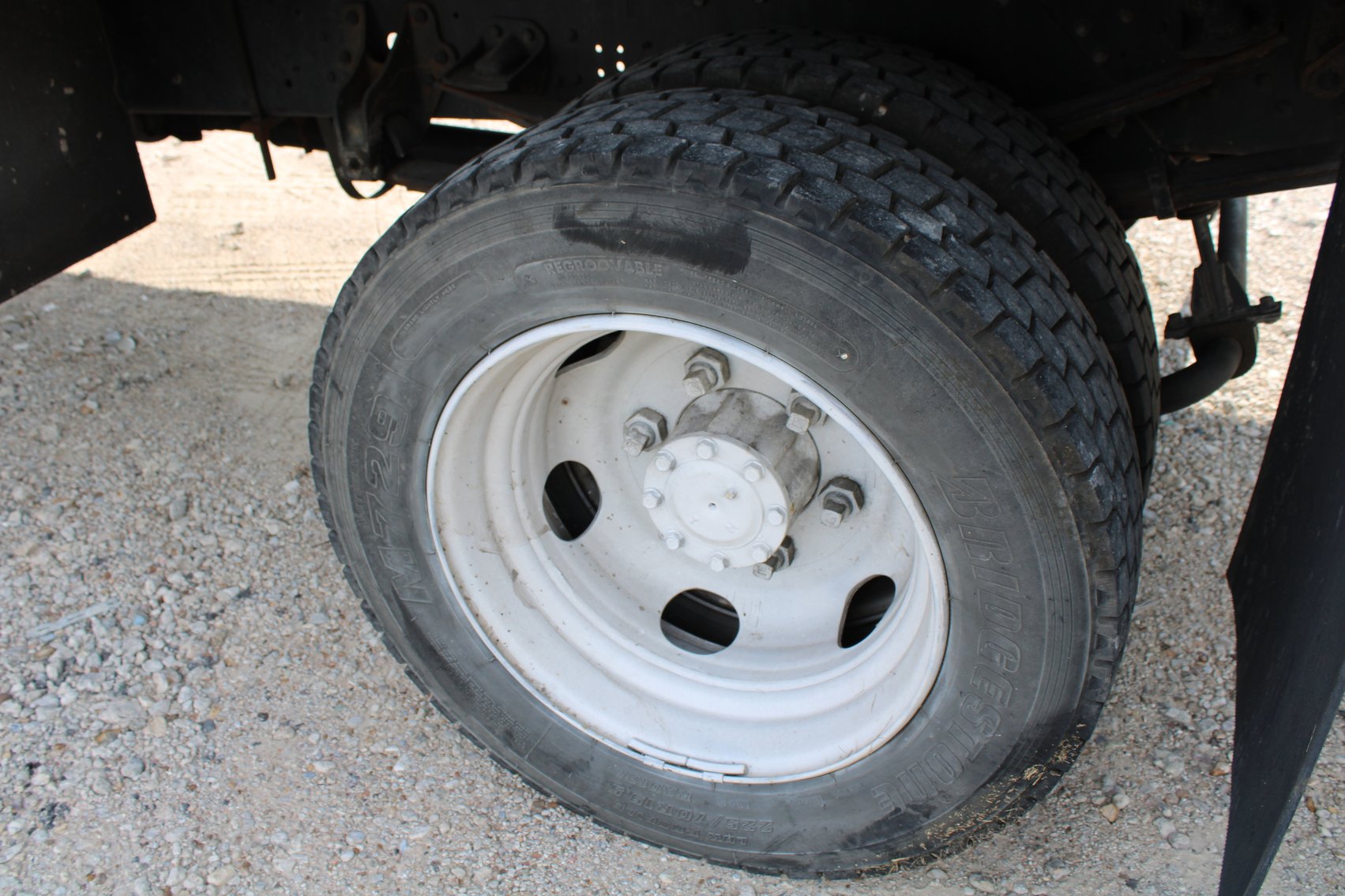 Image for 2007 Mitsubishi Fuso FE85D Box Van - MUST BE TOWED- Tomball, TX