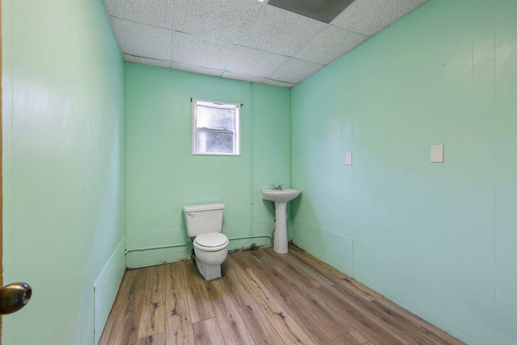 Image for Commercial Property Auction – 29 County Rd 2295, Cleveland, TX 77327