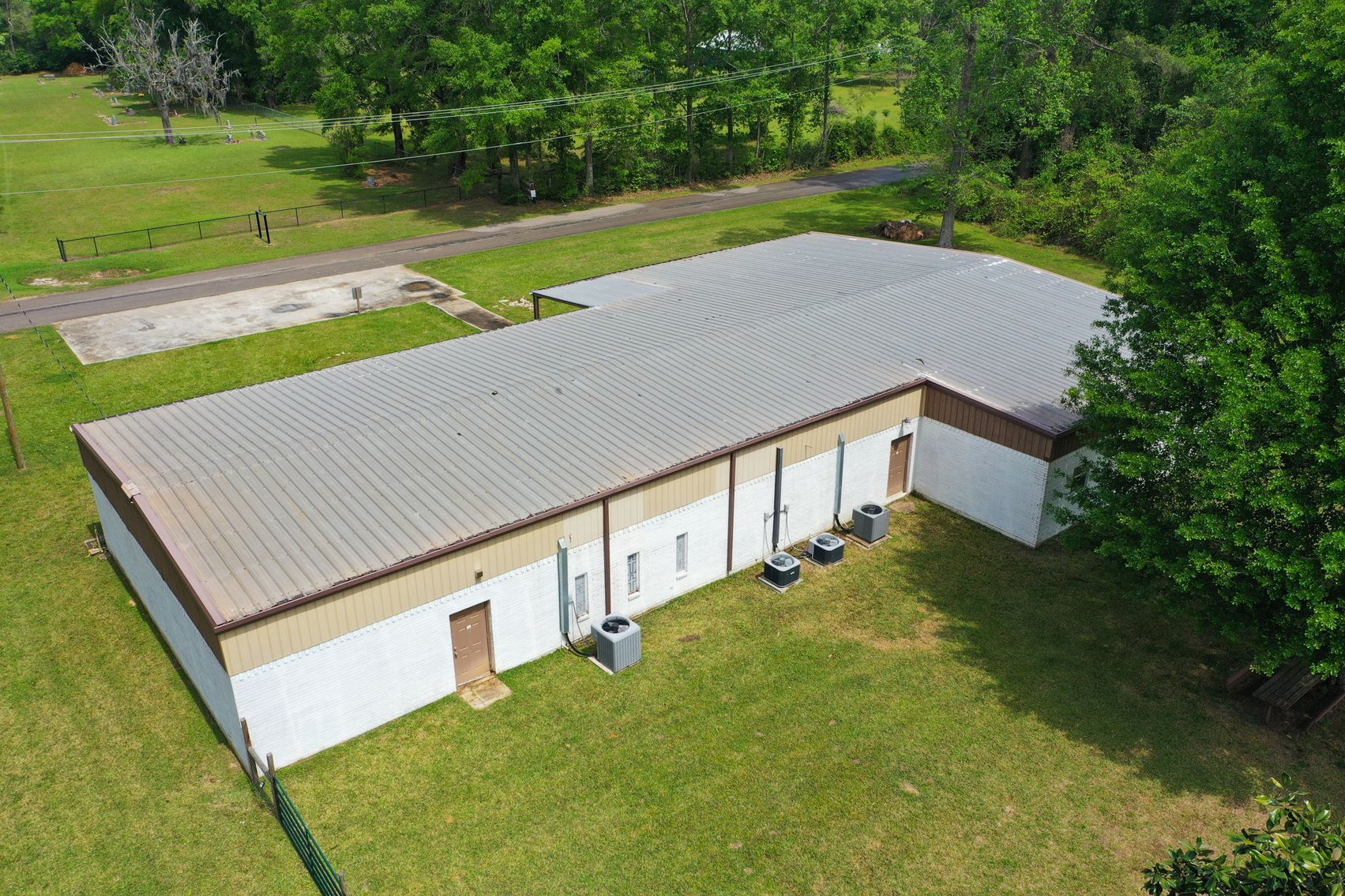Image for Commercial Property Auction – 29 County Rd 2295, Cleveland, TX 77327
