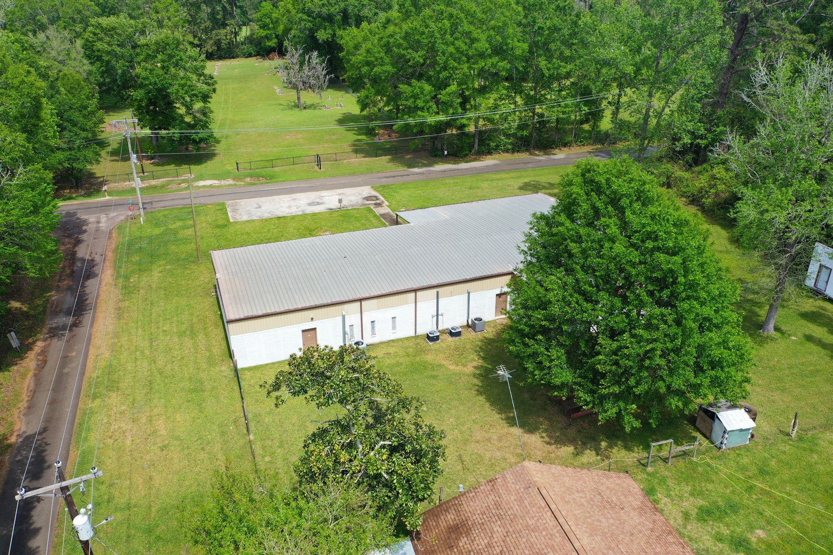 Image for Commercial Property Auction – 29 County Rd 2295, Cleveland, TX 77327