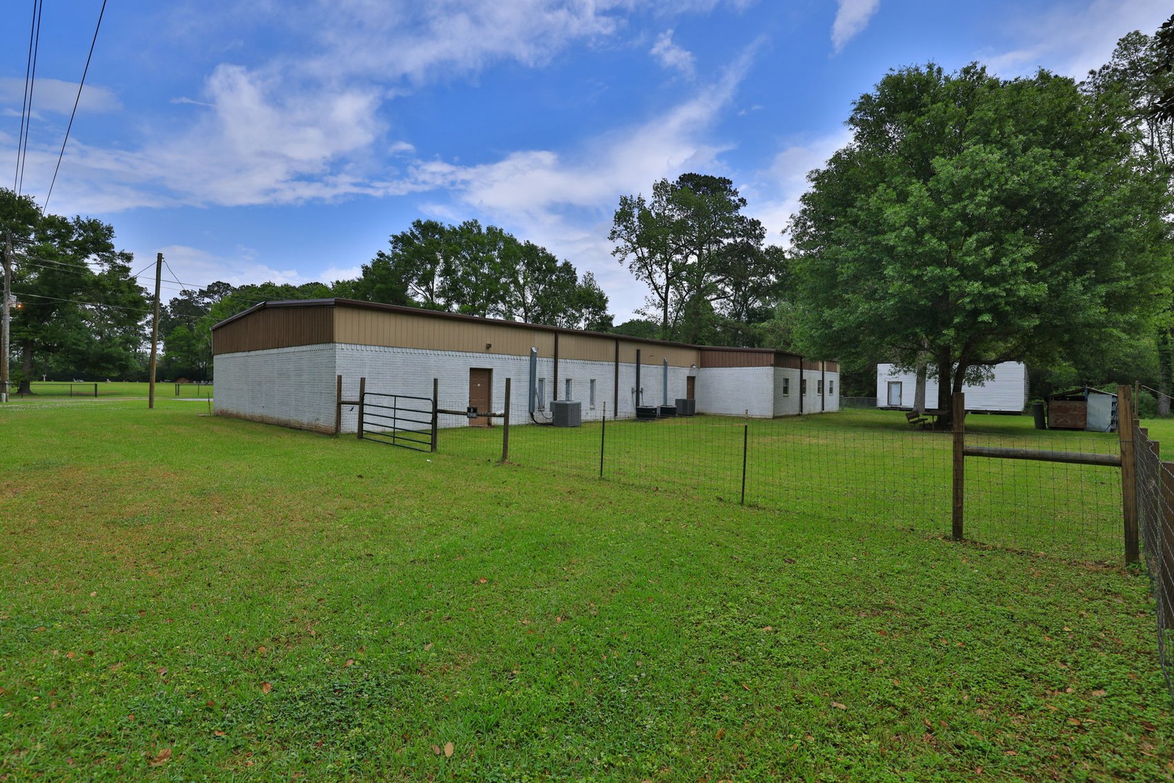 Image for Commercial Property Auction – 29 County Rd 2295, Cleveland, TX 77327
