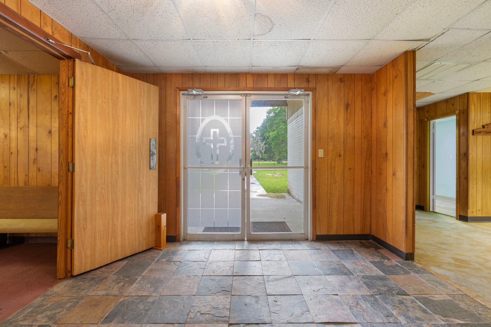 Image for Commercial Property Auction – 29 County Rd 2295, Cleveland, TX 77327