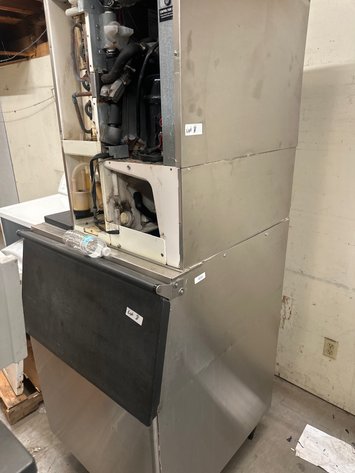 Image for Hoshizaki Ice Maker & Bin