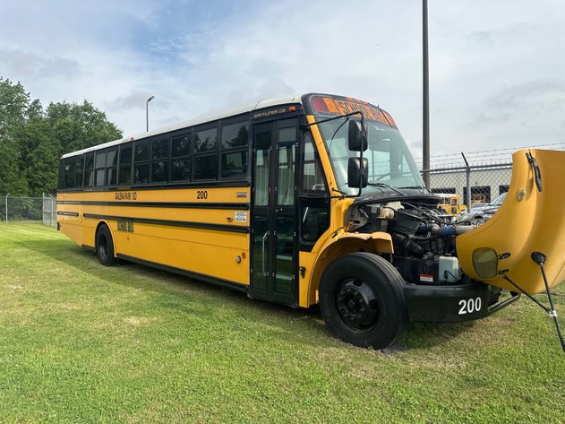 Image for 2009 Thomas Freightliner C2 School Bus - Will Need to be Towed
