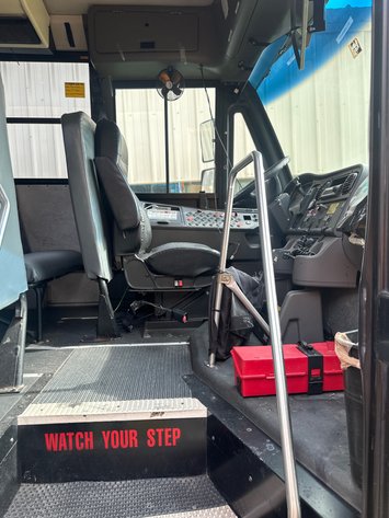 Image for 2011 Thomas Freightliner C2 Bus - Will Need to be Towed