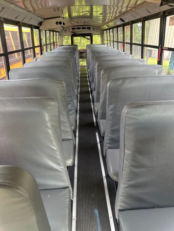 Image for 2011 Thomas Freightliner C2 Bus - Will Need to be Towed