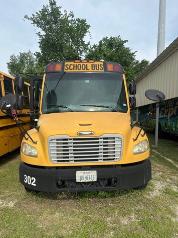 Image for 2011 Thomas Freightliner C2 Bus - Will Need to be Towed