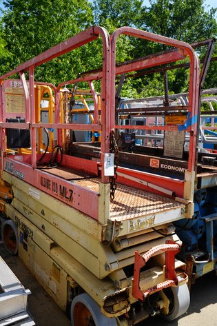 Image for JLG 2032E2 Manlift