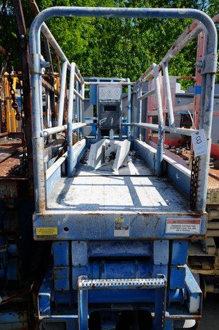 Image for Briggs Wear Upright 20N Manlift