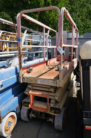 Image for JLG 2032E2 Manlift