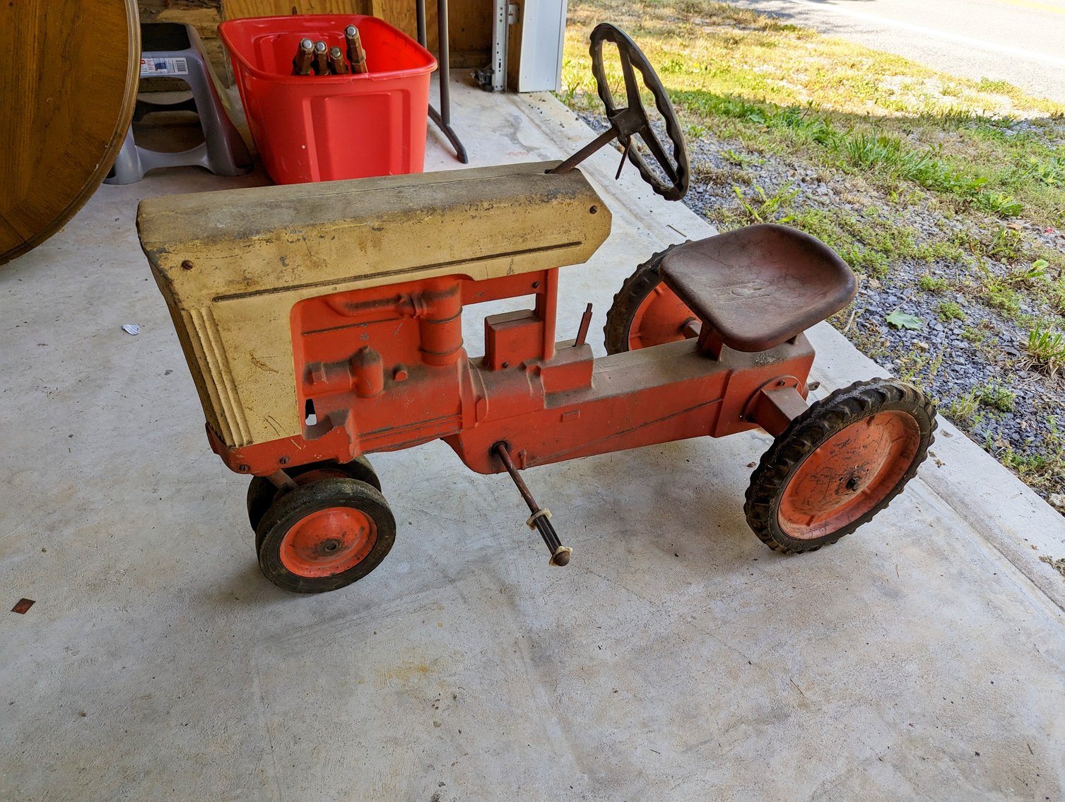 Image for Glenn and Joy Darnell Estate Auction