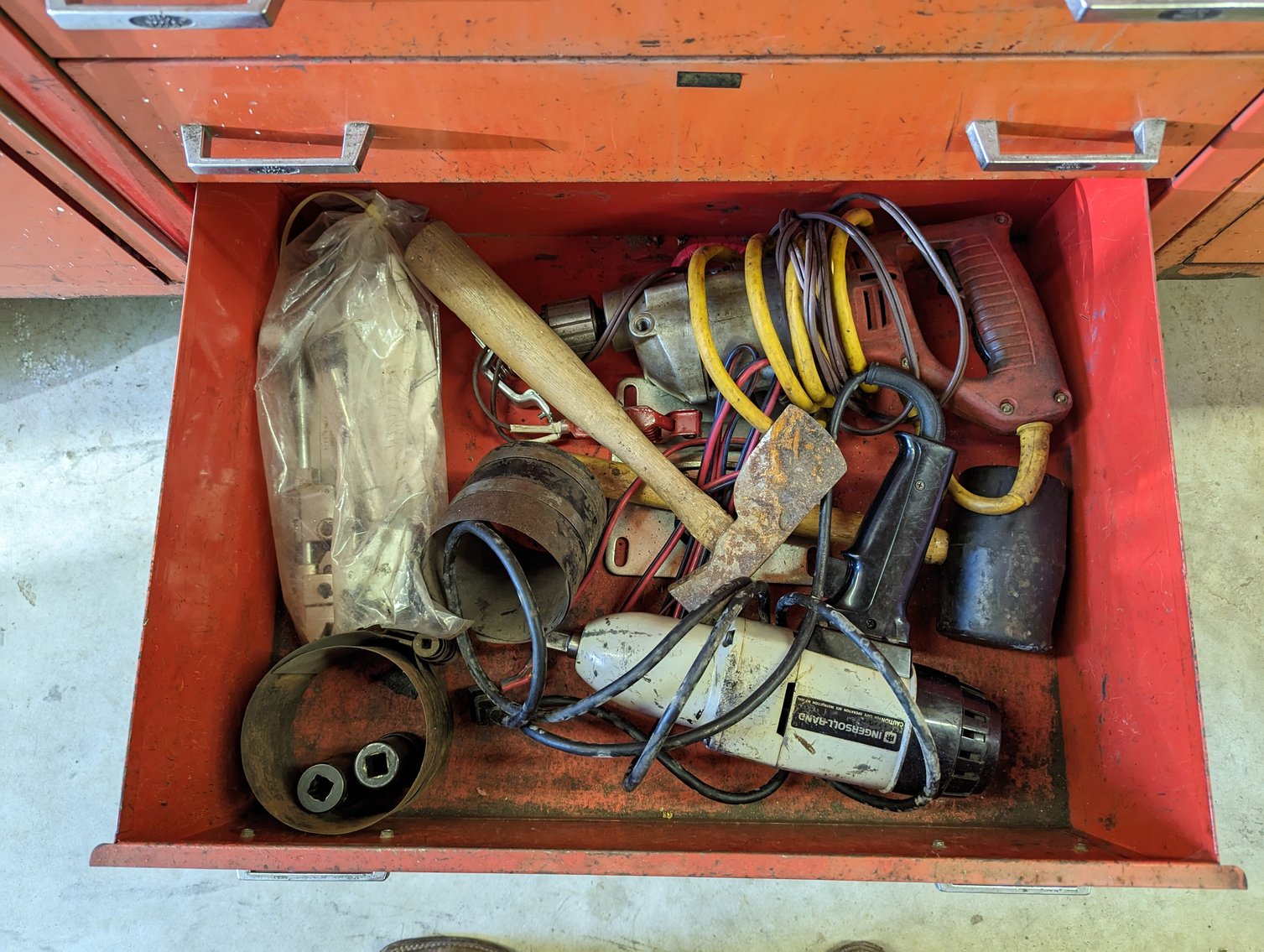 Image for Glenn and Joy Darnell Estate Auction