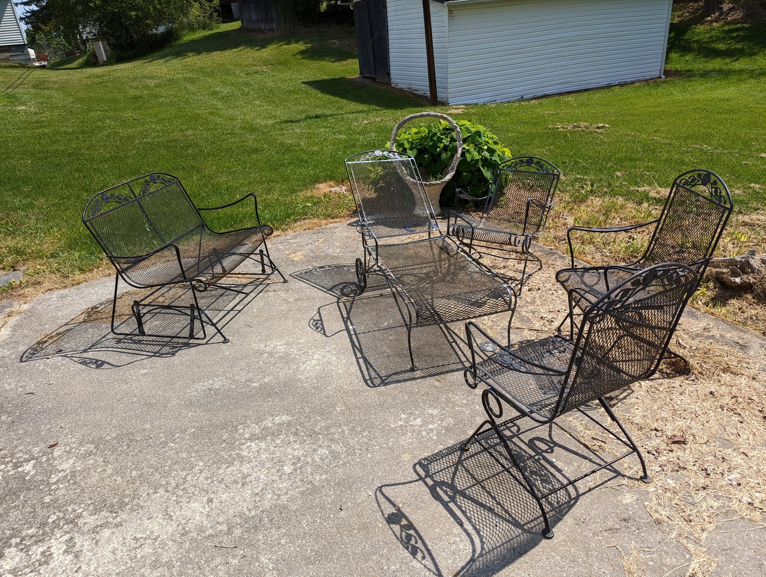 Image for Glenn and Joy Darnell Estate Auction