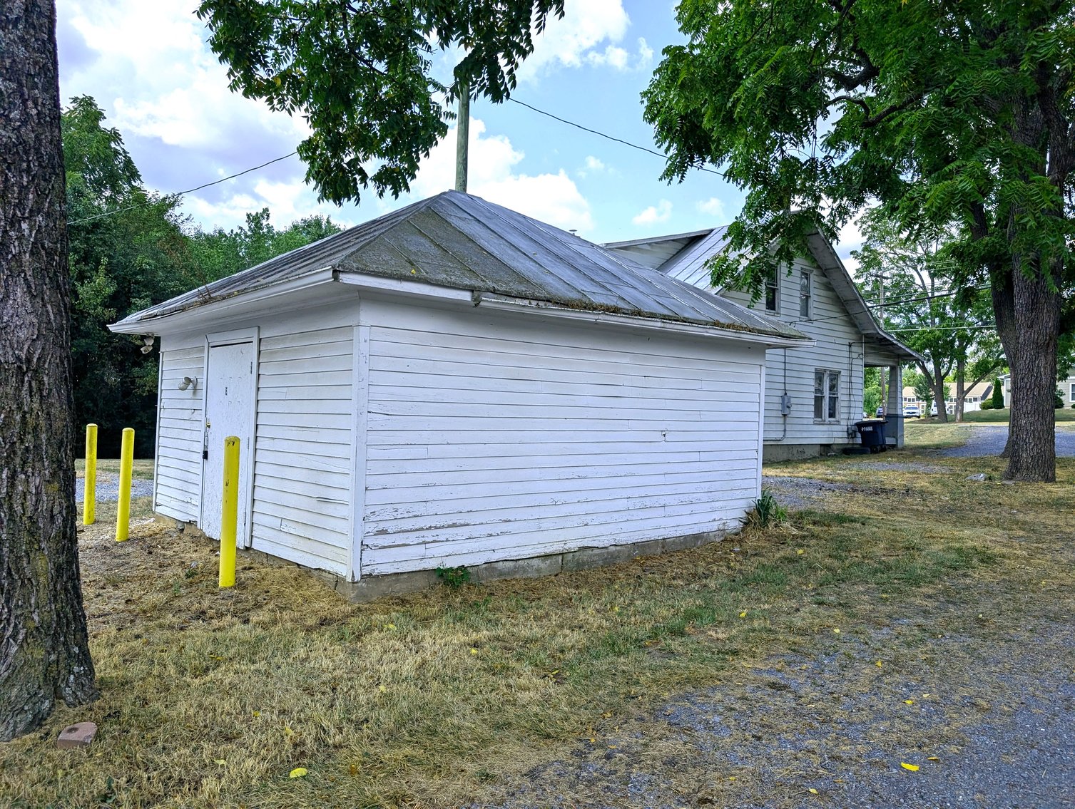 Image for 3 Bedroom Home and Commercial Garage Zoned B2 Harrisonburg VA