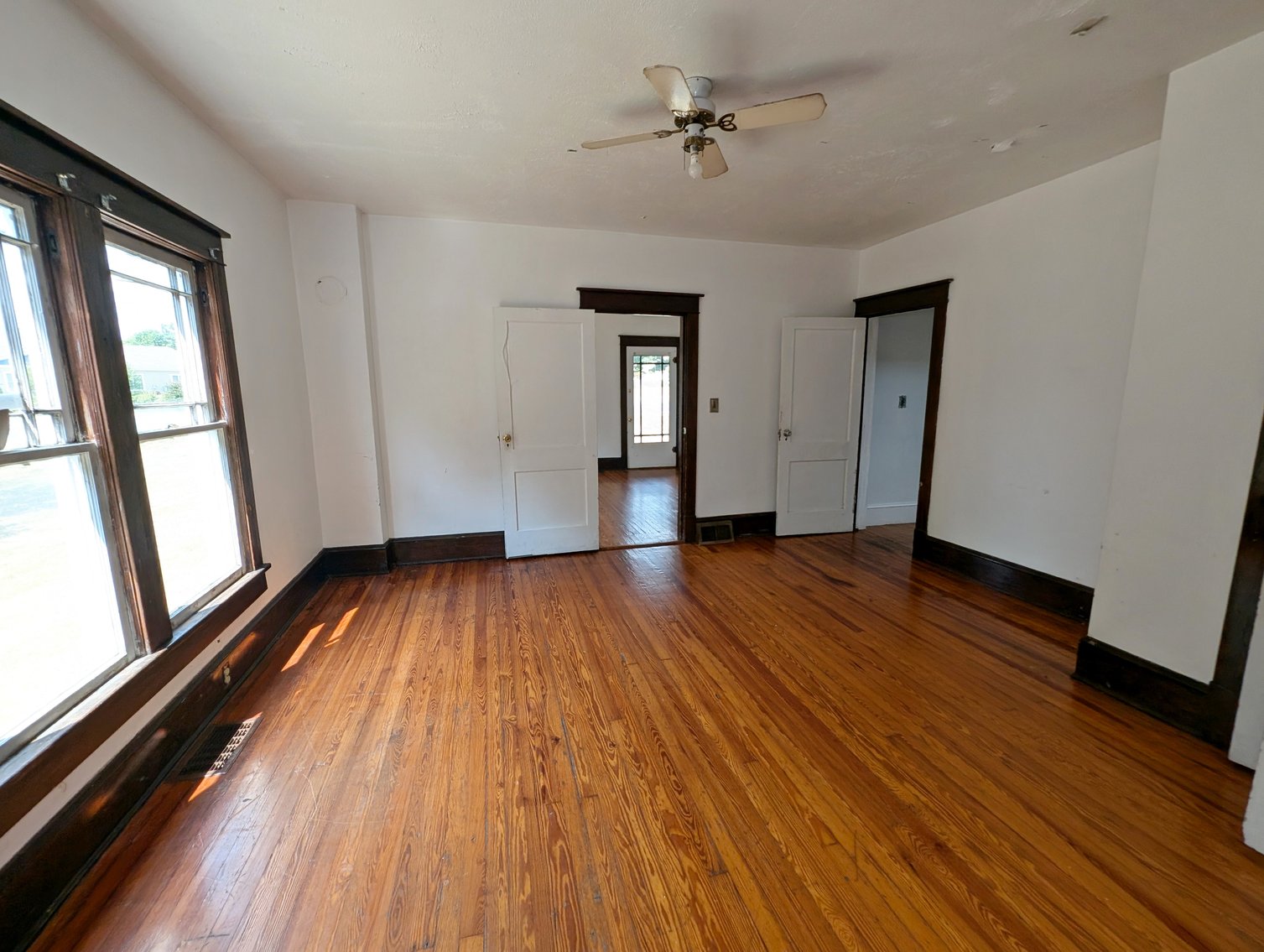 Image for 3 Bedroom Home and Commercial Garage Zoned B2 Harrisonburg VA