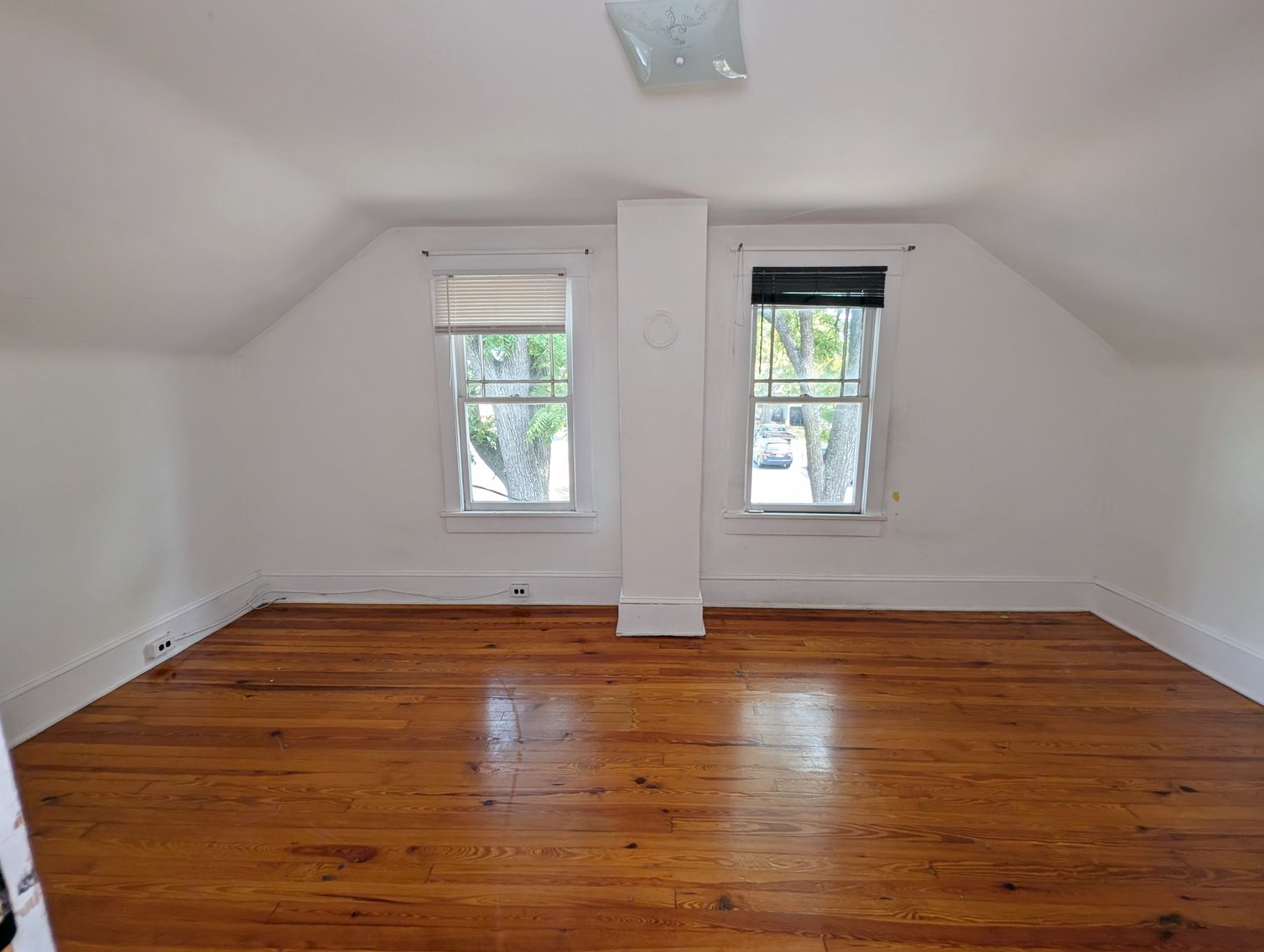 Image for 3 Bedroom Home and Commercial Garage Zoned B2 Harrisonburg VA