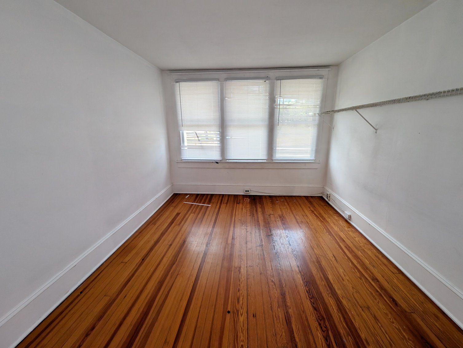 Image for 3 Bedroom Home and Commercial Garage Zoned B2 Harrisonburg VA