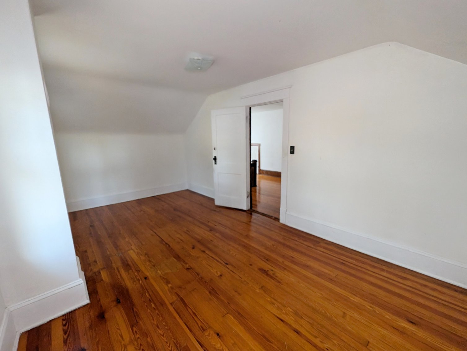 Image for 3 Bedroom Home and Commercial Garage Zoned B2 Harrisonburg VA