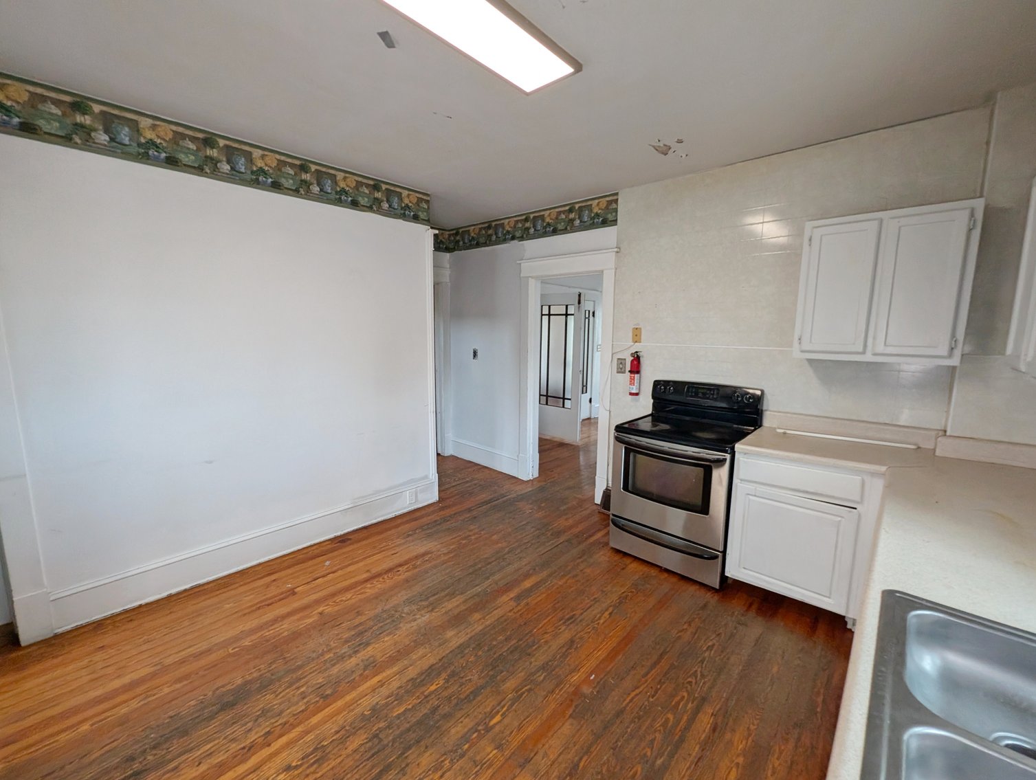 Image for 3 Bedroom Home and Commercial Garage Zoned B2 Harrisonburg VA