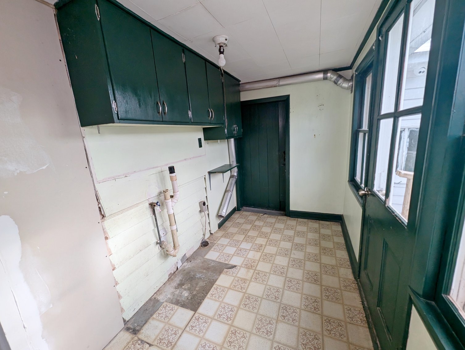 Image for 70 +/- Acres With Farmhouse And Outbuildings Near Singers Glen VA