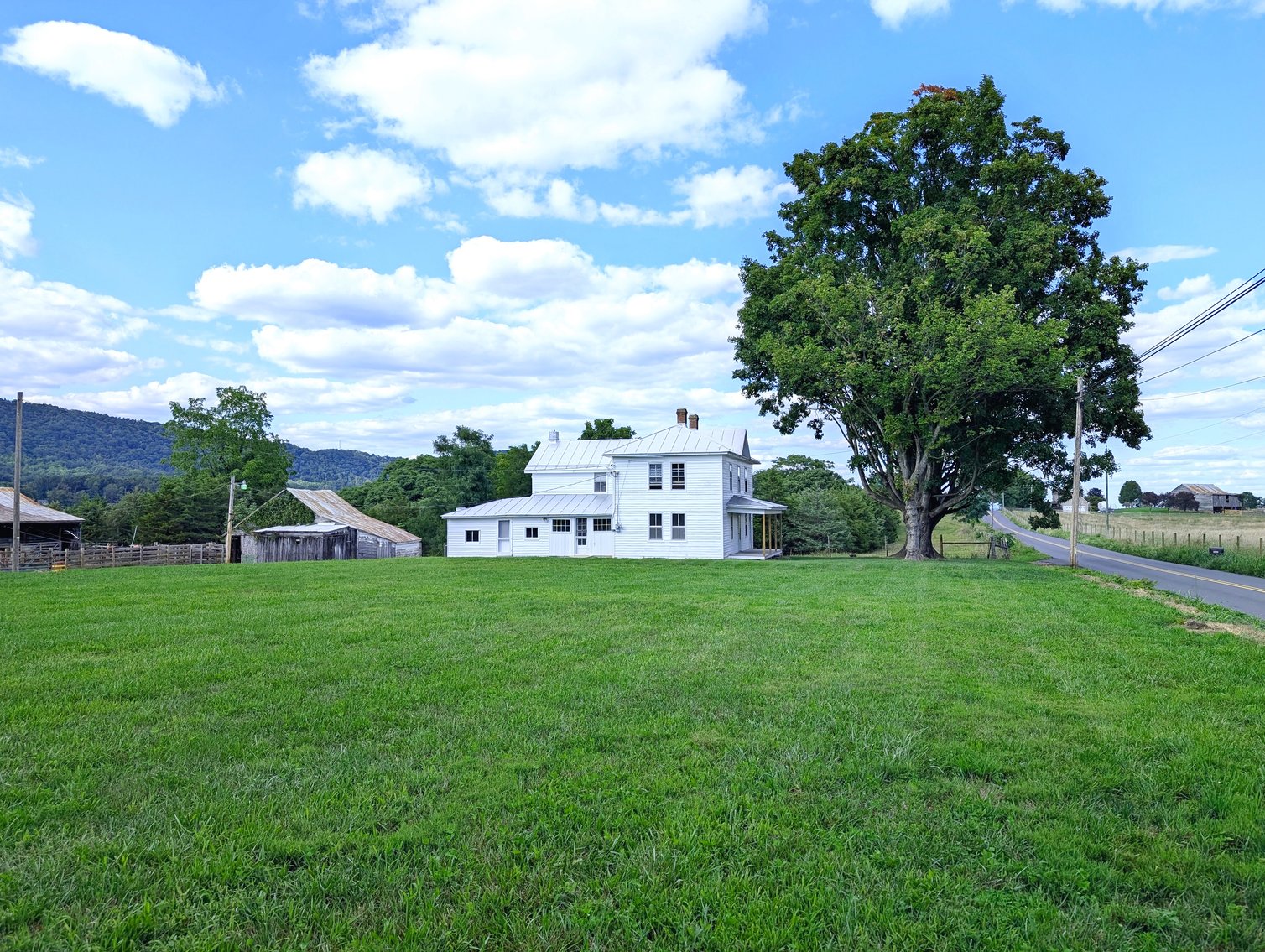 Image for 70 +/- Acres With Farmhouse And Outbuildings Near Singers Glen VA
