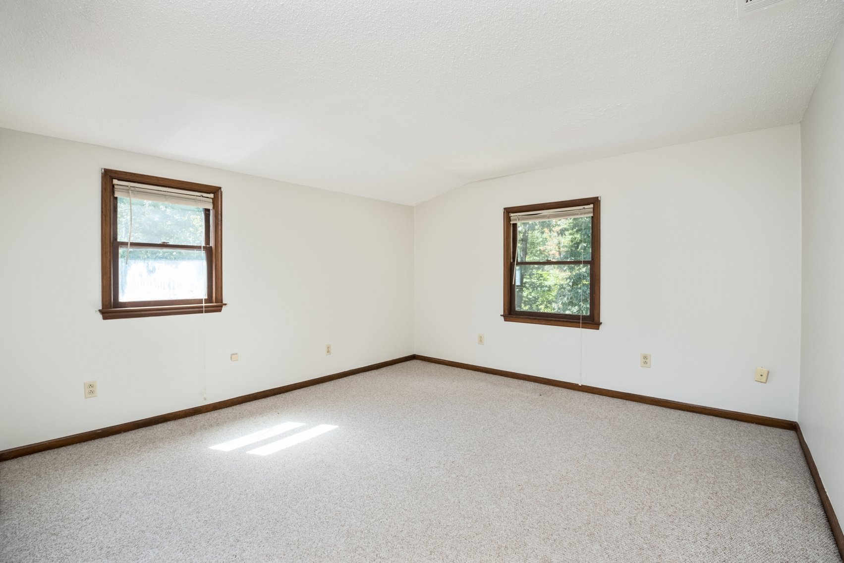 Image for 3 Bed/3 Bath Home Near The Mountains