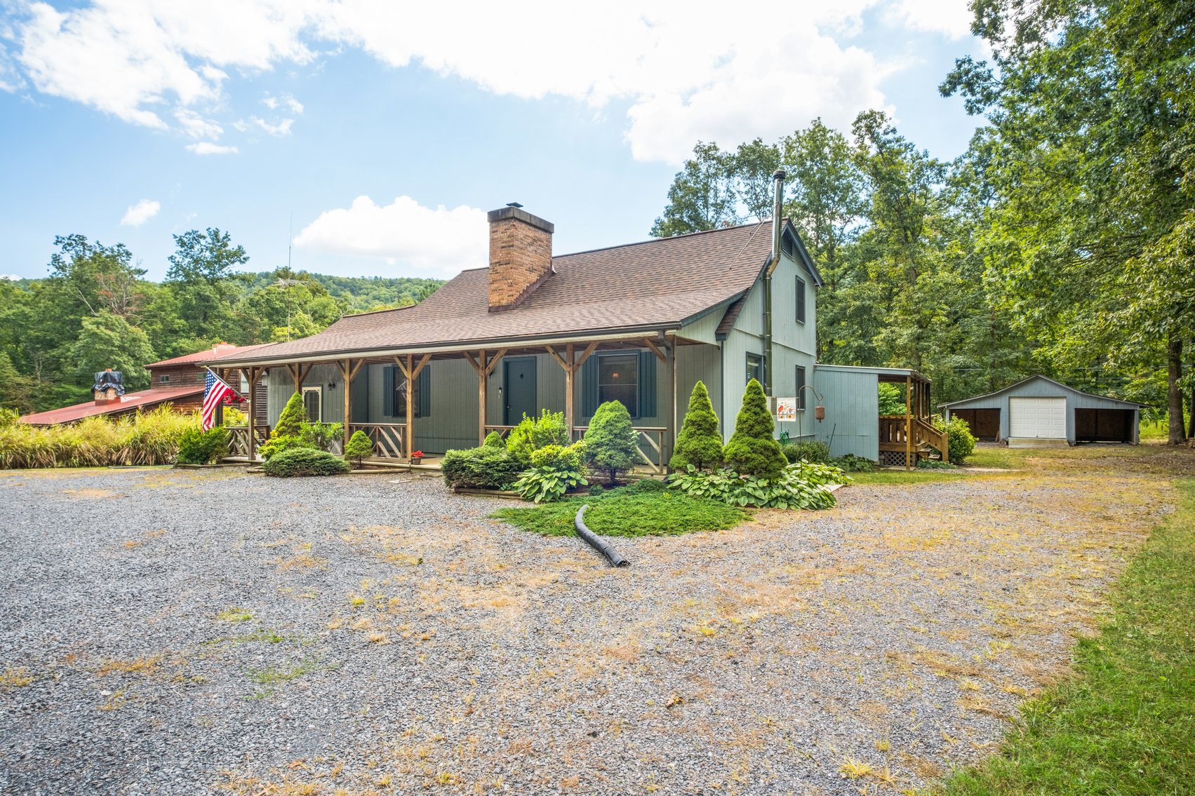 Image for 3 Bed/3 Bath Home Near The Mountains