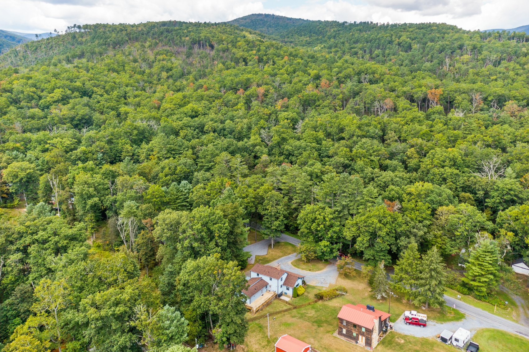 Image for 3 Bed/3 Bath Home Near The Mountains