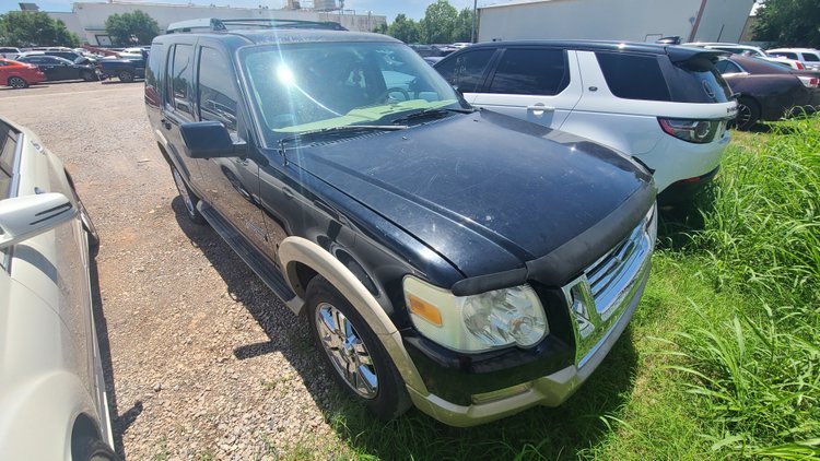 Image for CarCab Wrecker Impound Auction